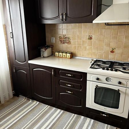 Lalelelor Apartment Suceava Bagian luar foto